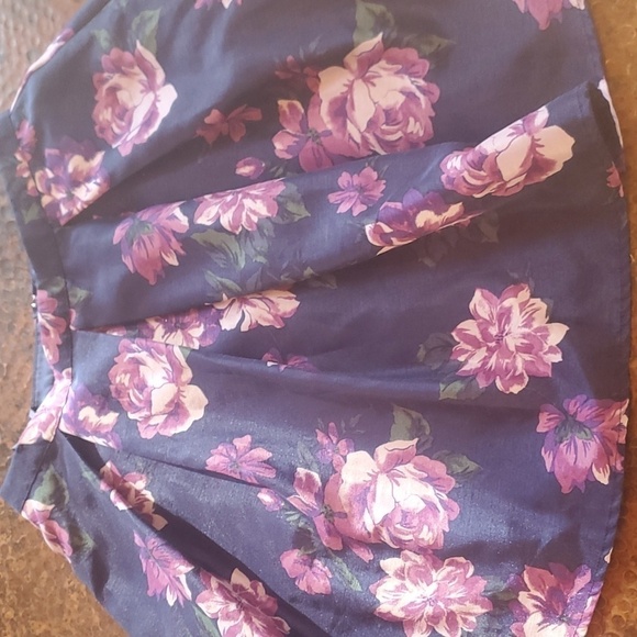 Sequin Hearts Floral Pleated Sz. 5 Skirt - Picture 5 of 11